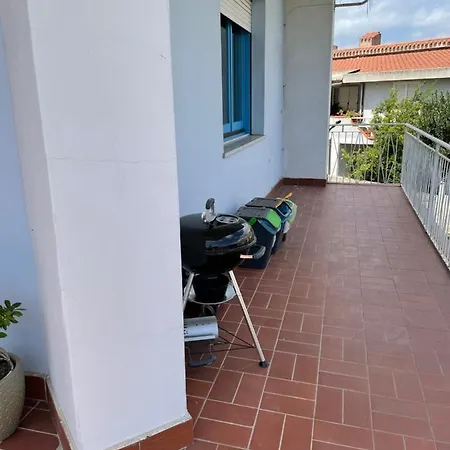 Casa Azzurra 아파트 바리사르도